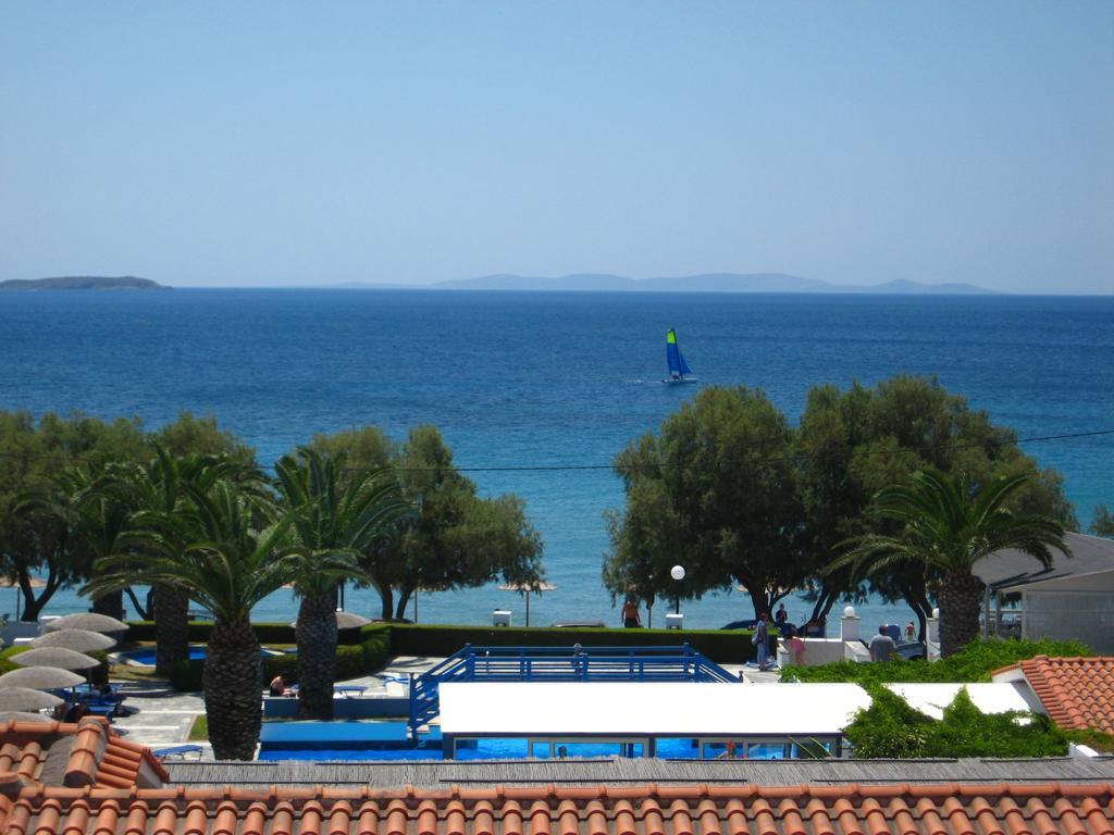 Zefiros Beach Hotel Mykali Экстерьер фото